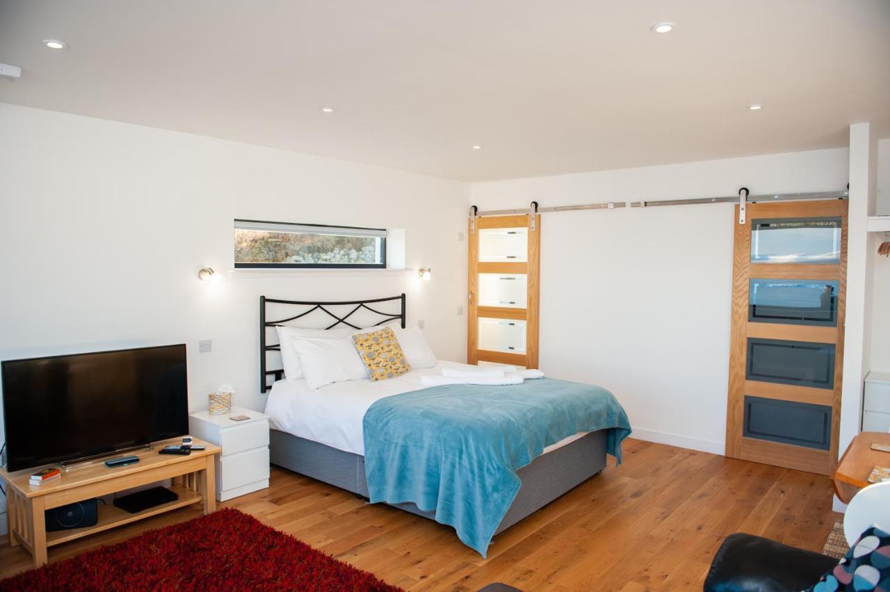 Croft 7 Geary Self Catering Studio With Stunning Sea Views Exterior photo