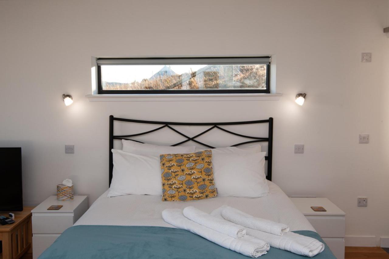 Croft 7 Geary Self Catering Studio With Stunning Sea Views Exterior photo