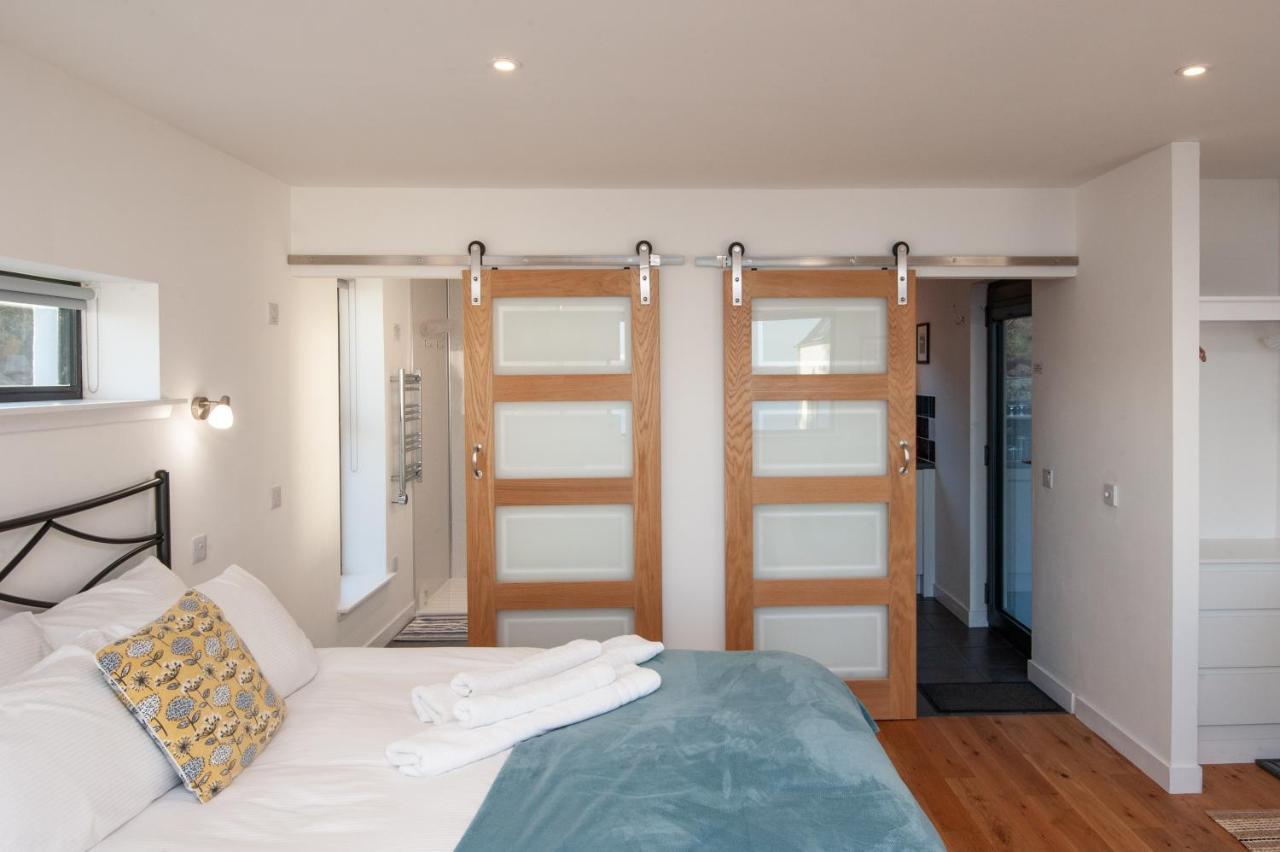 Croft 7 Geary Self Catering Studio With Stunning Sea Views Exterior photo