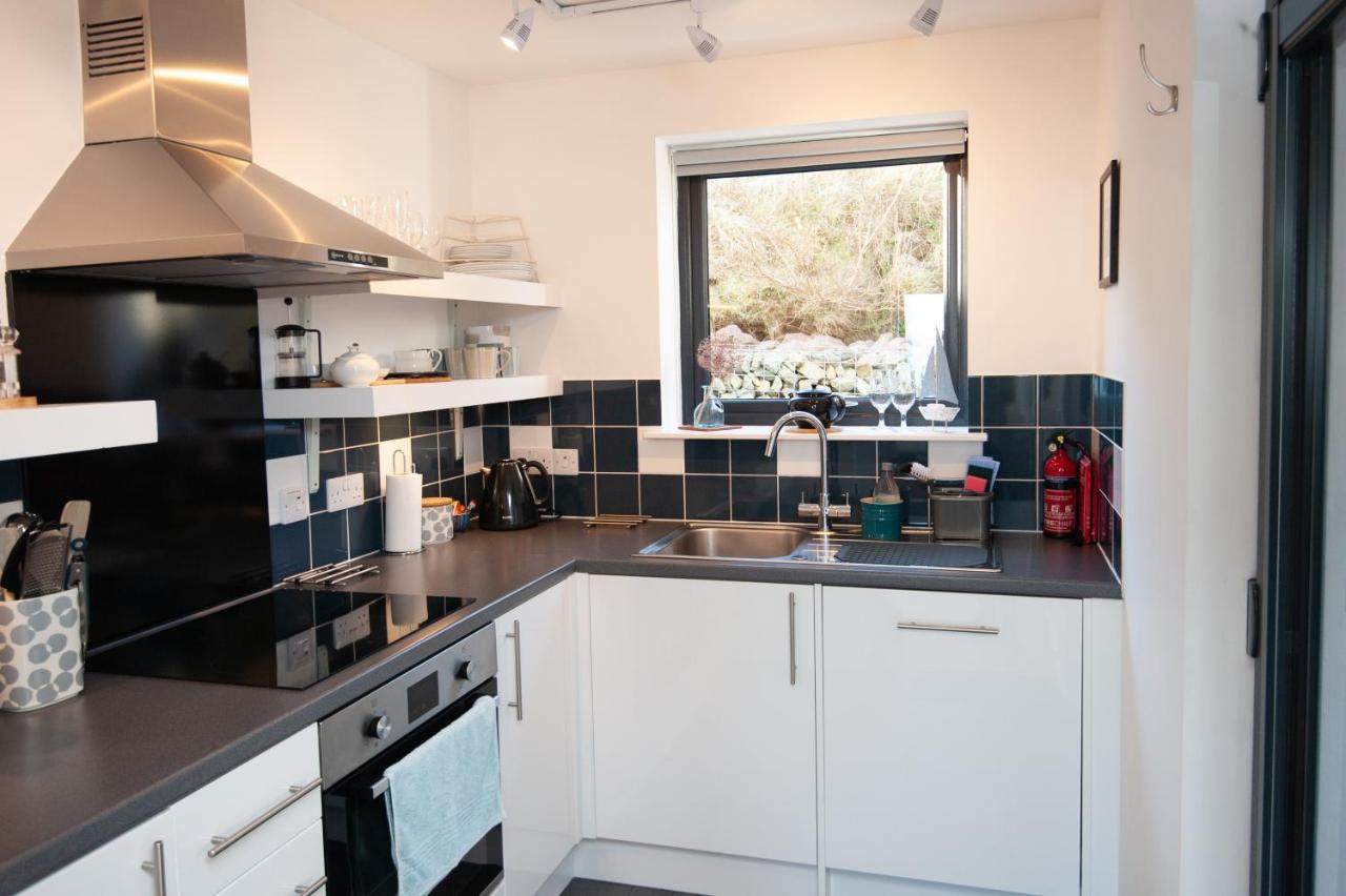 Croft 7 Geary Self Catering Studio With Stunning Sea Views Exterior photo